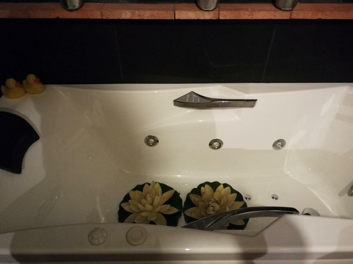 Habitacion Con Garage ビルバオ エクステリア 写真